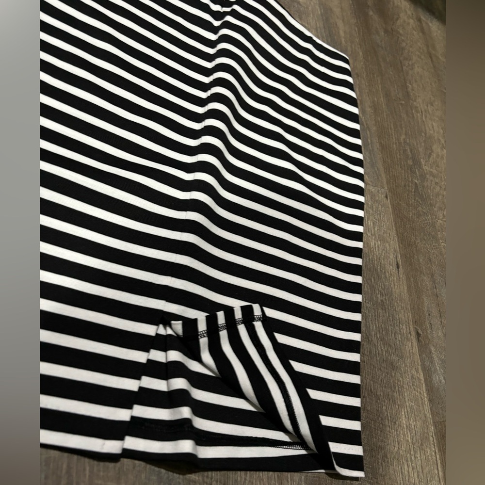 OLD NAVY Striped  Pencil Skirt | MED | Black & White.